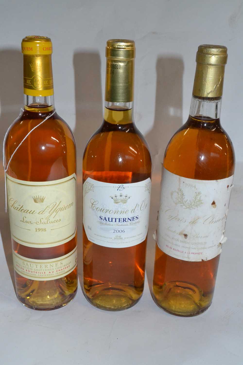 Lot 195 - Chateau d'Yquiem Lur-Saluces 1998, Les Cypris...