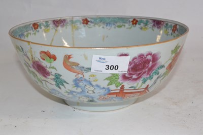 Lot 300 - An 18th Century Chinese export porcelain bowl...