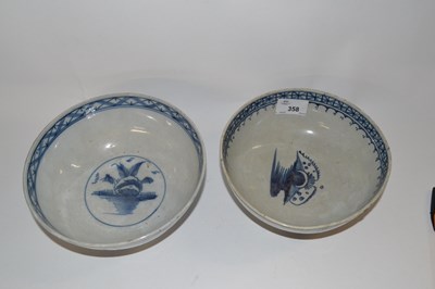 Lot 358 - Two late 18th Century Pearl ware bowls, both...