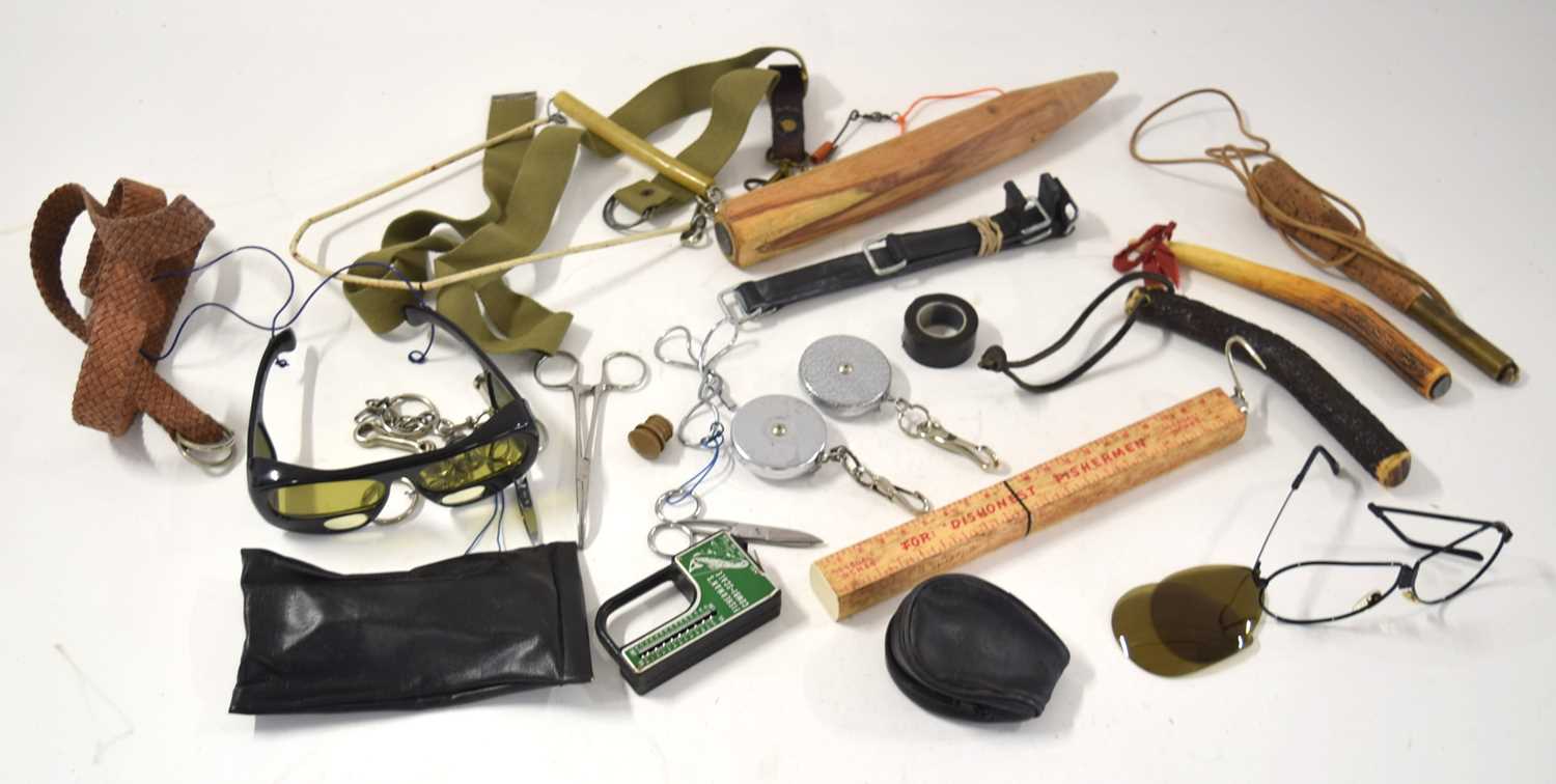 Lot 13 - A small quantity of fishing related items to...