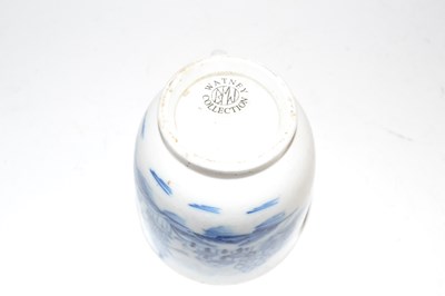 Lot 409 - A Caughley cup with blue and white castle...