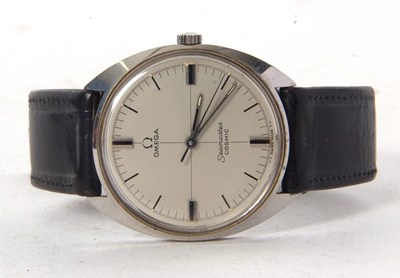 Lot 202 - A stainless steel Omega Seamaster Cosmic gents...