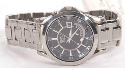 Lot 208 - A Seiko Premier Kinetic gents wristwatch, the...