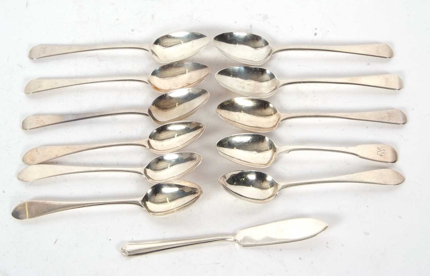 Lot 62 - Mixed Lot: Silver teaspoons to include four...