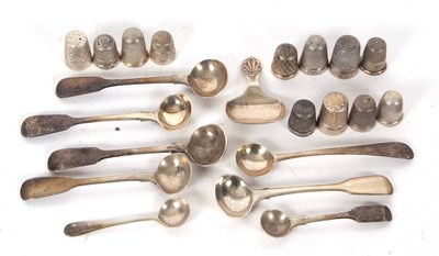 Lot 65 - Mixed Lot: Twelve silver thimbles of various...