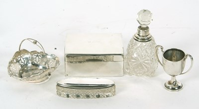 Lot 67 - Mixed Lot: An early 20th Century small silver...