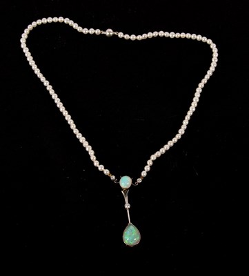 Lot 133 - An opal, diamond and cultured pearl necklace,...