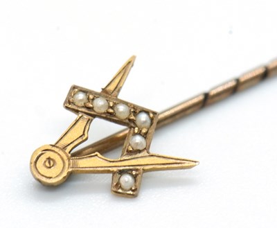 Lot 94 - A 9ct and seed pearl Masonic stick pin, 47mm...