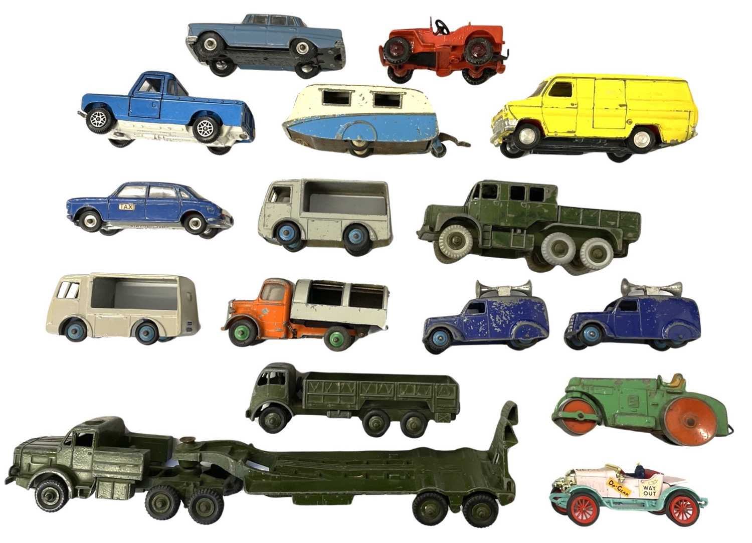 Lot 177 - A mixed lot of various die-cast Dinky