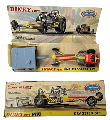 Lot 76 - A boxed Dinky 370 Dragster set