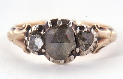 Lot 43 - A rose cut diamond ring, the central rose cut...