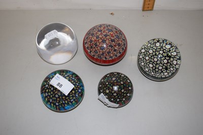Lot 88 - Collection of five various paperweights to...