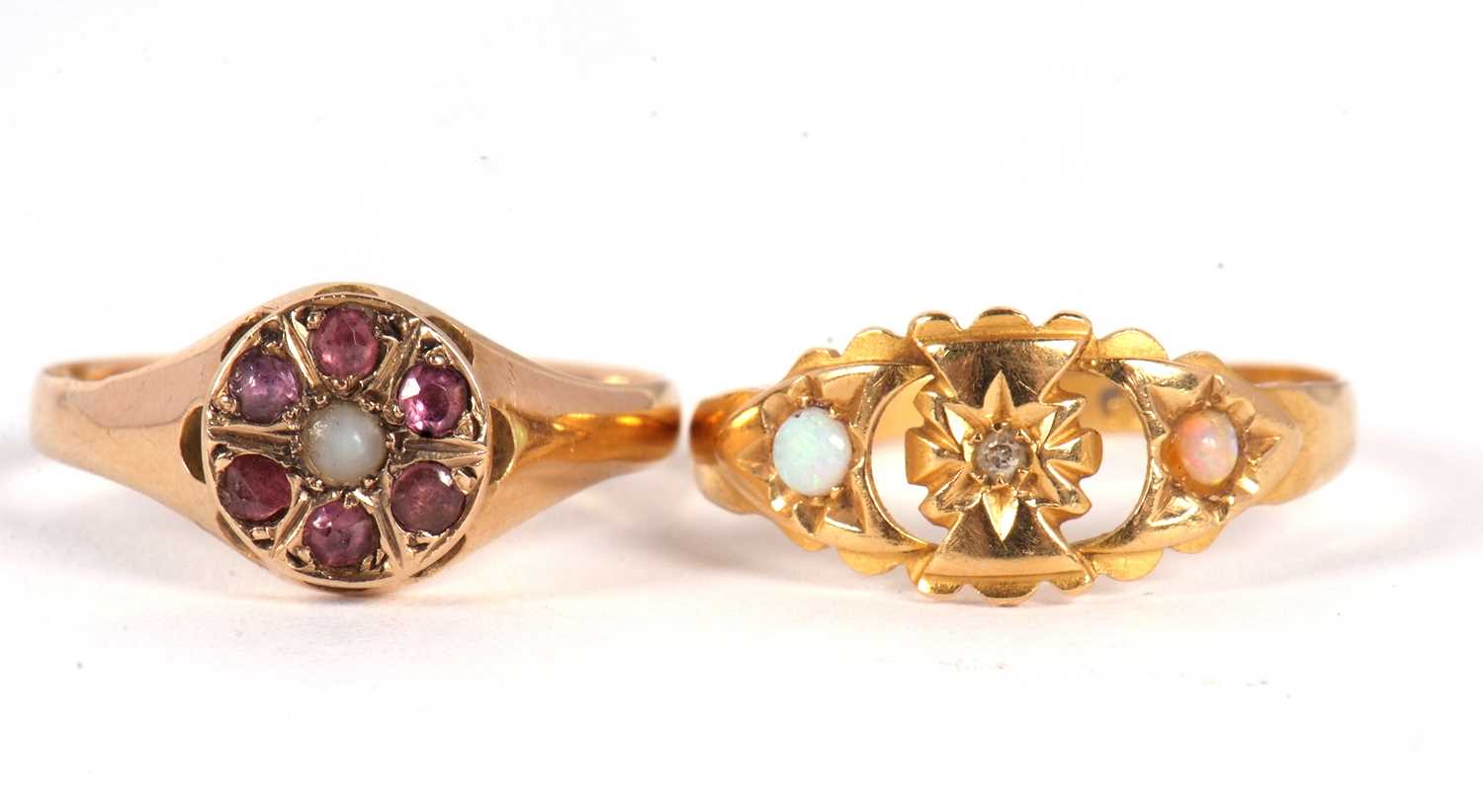Lot 69 - A 15ct ruby and cultured pearl ring,...
