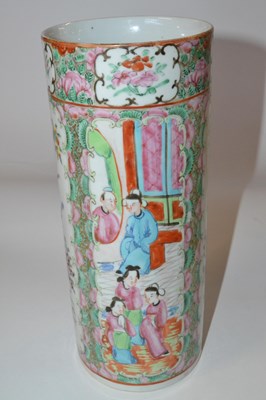 Lot 301 - A late 19th Century Cantonese porcelain...