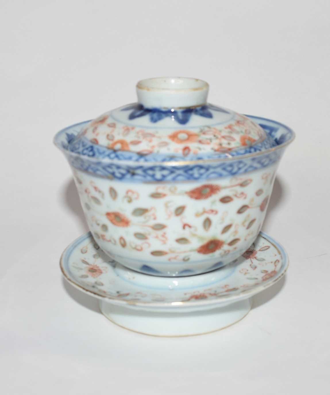 Lot 258 - A Chinese rice bowl cover and stand, 19th...