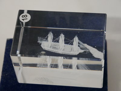 Lot 305 - A replica of HMS Victory, designed in crystal...