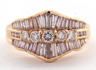 Lot 18 - A diamond ring, set to centre with five round...