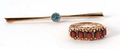 Lot 93 - A 9ct ring and a 15ct bar brooch, the five...