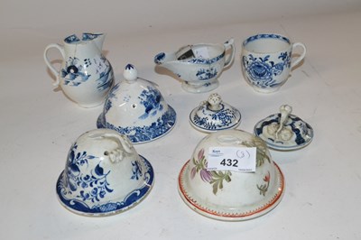 Lot 432 - A collection of 18th Century Lowestoft...