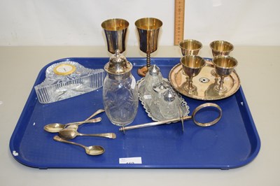 Lot 160 - Mixed Lot: Various silver plated items, glass...