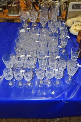 Lot 195 - Large Mixed Lot: Various 20th Century clear...