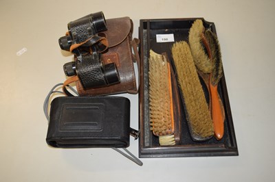 Lot 198 - Mixed Lot: Various vintage brushes, vintage...