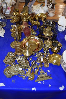 Lot 204 - Mixed Lot: Various assorted brass ornaments,...