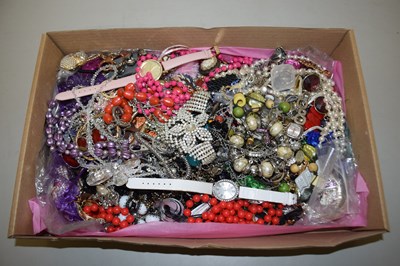Lot 122 - A large box of various assorted costume jewellery