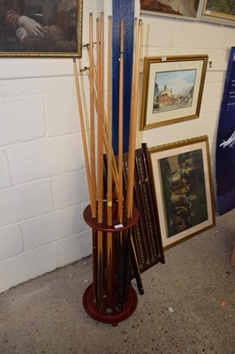 Lot 272 - A Riley snooker scorer together with a cue...