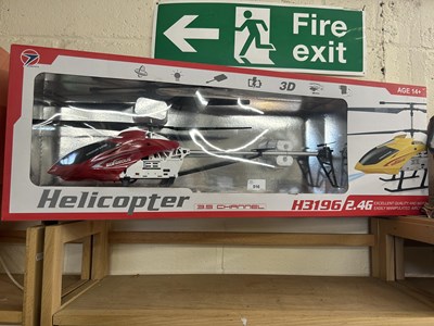 Lot 516 - A remote control helicopter