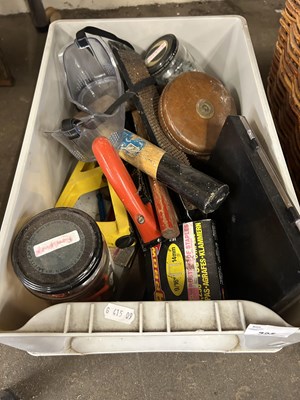 Lot 725 - Box of assorted workshop contents