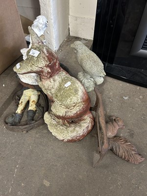 Lot 732 - Quantity of garden statues