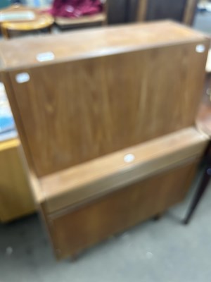 Lot 813 - Mid 20th Century drop leaf bureau