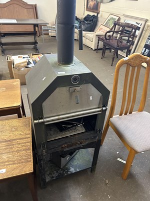 Lot 866 - A pizza oven