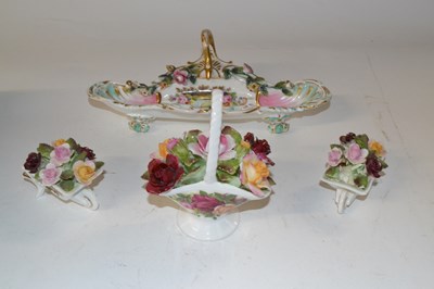 Lot 452 - A box containing Royal Albert porcelain...