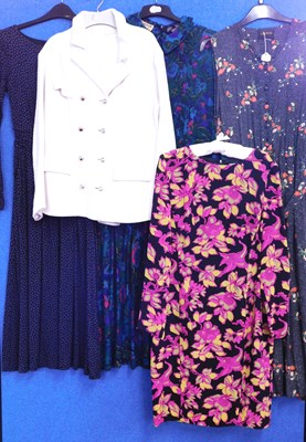 Lot 34 - Five items of ladieswear, to include a floral...