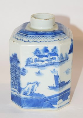 Lot 271 - 19th century Chinese Porcelain Octagonal Jar