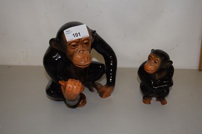 Lot 101 - A Sylvac pottery chimpanzee and one other (2)