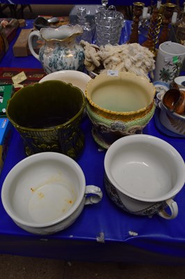 Lot 167 - Mixed Lot: Various chamber pots, jardinieres,...