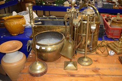 Lot 222 - Mixed Lot: Various brass wares to include fire...