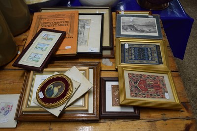 Lot 237 - Mixed Lot: Various assorted small framed...