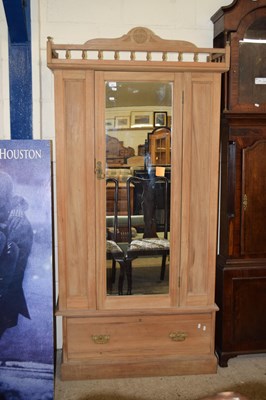 Lot 265 - Late Victorian American walnut wardrobe