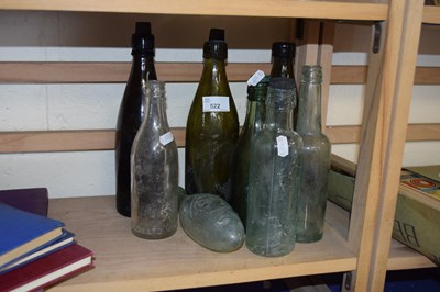 Lot 522 - Mixed Lot: Vintage glass bottles