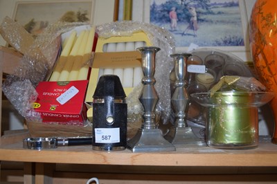 Lot 587 - Mixed Lot: Various assorted candles etc