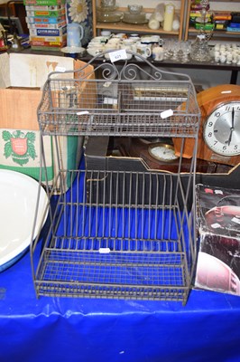 Lot 621 - Metal draining rack