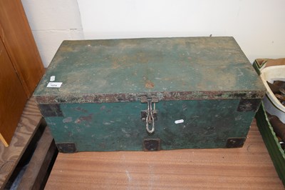 Lot 1024 - Vintage wooden toolbox