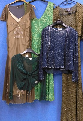 Lot 45 - A quantity of lady's wear to include a green...