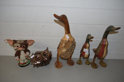 Lot 517 - MIXED LOT: COMPRISING THREE MODEL DUCKS, METAL...