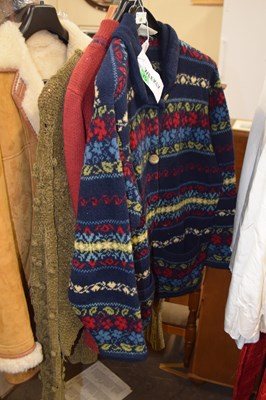 Lot 38 - Three items of ladies knitwear to include a...
