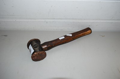 Lot 589 - VINTAGE COPPER HEADED WORKSHOP HAMMER